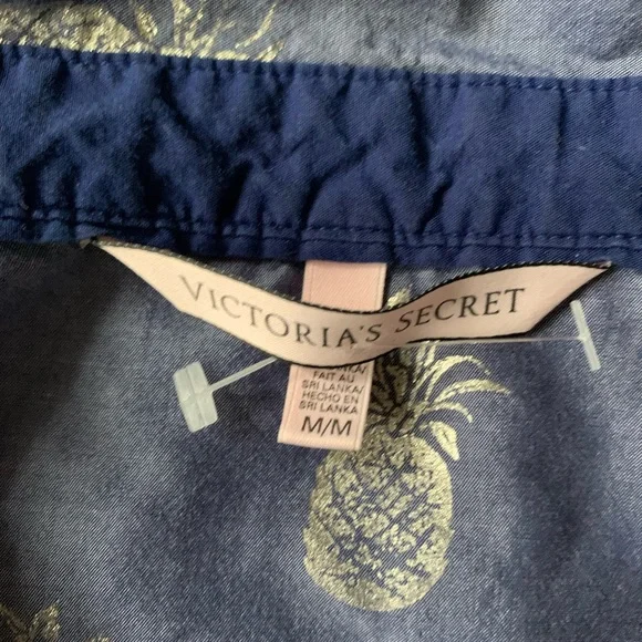 SOLD Victoria’s Secret Pajamas ASO Emily Fields - Picture 5 of 5